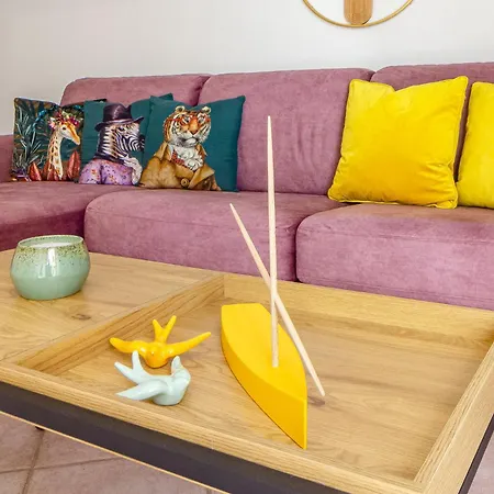 Iskra Apartment